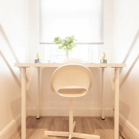 Pass The Keys The Couples Nest Close To Leeds Centre شقة *