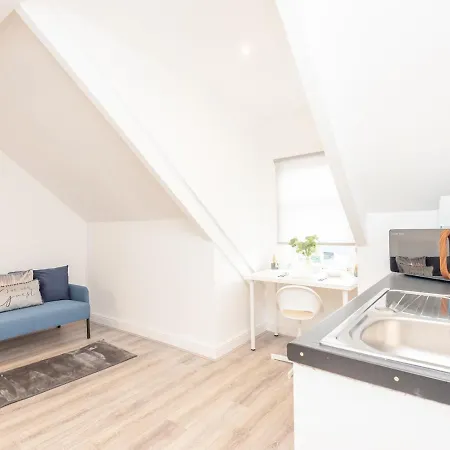 Pass The Keys The Couples Nest Close To Leeds Centre شقة *